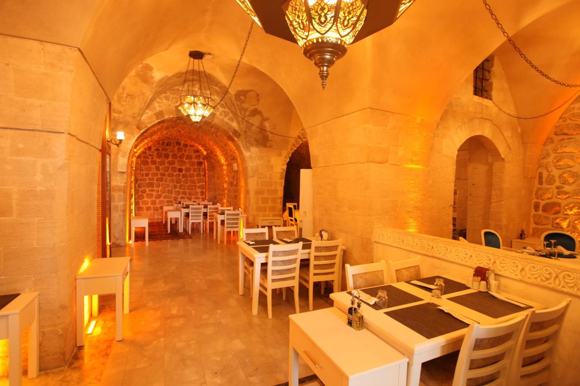 Tuğhan Hotel Mardin Bagian luar foto