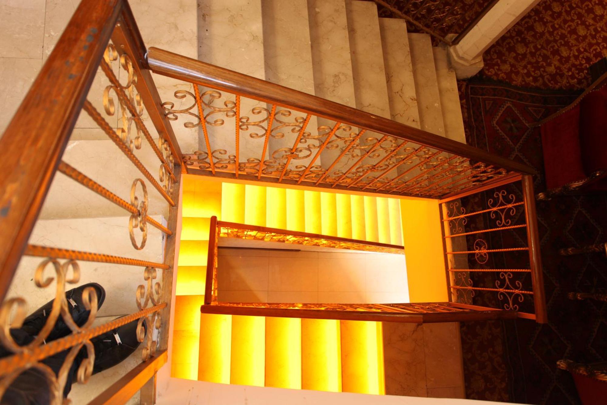 Tuğhan Hotel Mardin Bagian luar foto